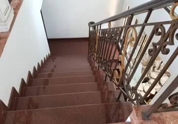 Mewah Greenville 2½ lantai bagus siap huni luas  195 m²