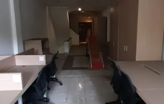 Ruko bagus 4 lt, lokasi sangat strategis