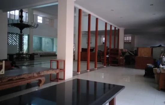 Dijual Gedung 3 lantai Kebon Jeruk