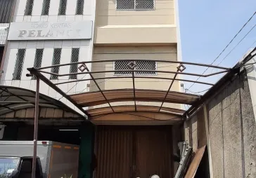 Ruko bagus 4 lt, lokasi sangat strategis
