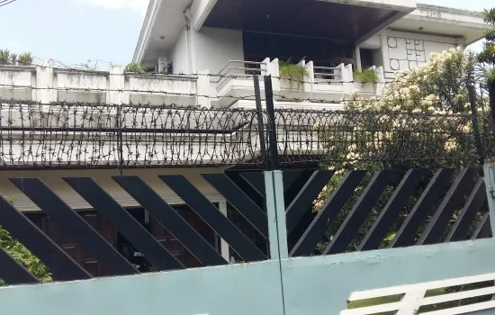 Rumah lokasi sangat bagus boulevard di Puri Indah, Jakbar