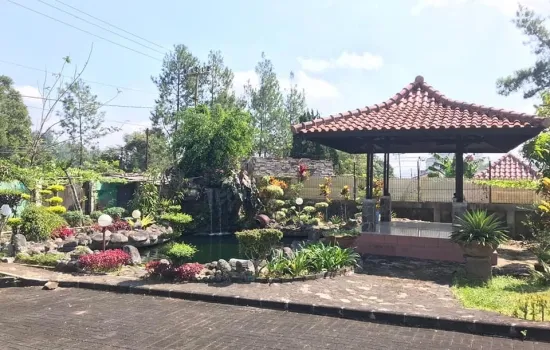 TAMAN SAFARI CISARUA BOGOR , TERAWAT , LT 3300m2
