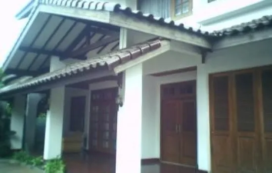 Rumah daerah Cipete nan asri