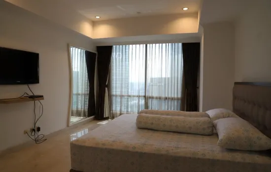 apartemen SUDIRMAN MANSION, Semi penthouse lantai atas.