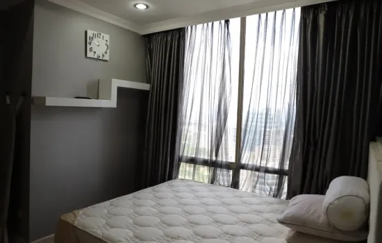 apartemen SUDIRMAN MANSION, Semi penthouse lantai atas.