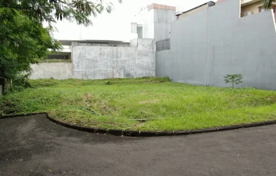 Kavling hoek exclusive luas 608m blok K puri indah