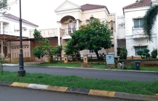 Rumah 2 lt  letak strategis di Gading serpong