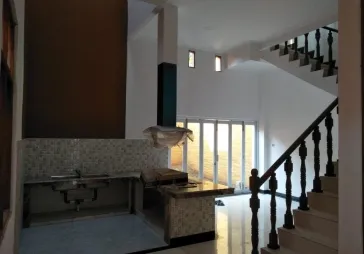 Rumah baru nan mewah  di Kelapa Dua KT3 KM3