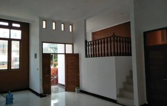 Rumah baru nan mewah  di Kelapa Dua KT3 KM3