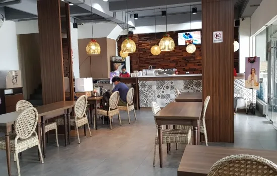 Lokasi Pesanggrahan  cocok utk resto , bank , tempat usaha