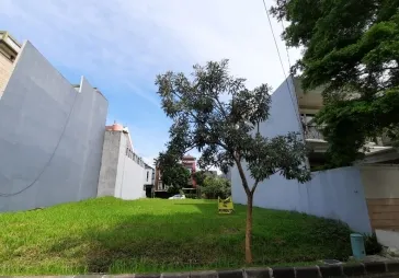 Kavling cantik , jarang ada , lokasi sangat strategis , beba