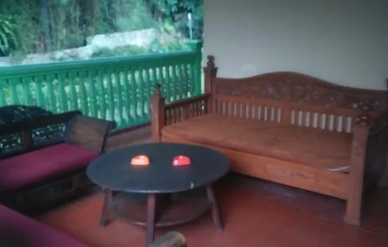 Villa Cisarua, jalan Siliwangi