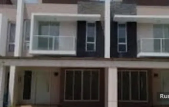 Rumah di Green Lake City, Jakbar. Lokasi bagus