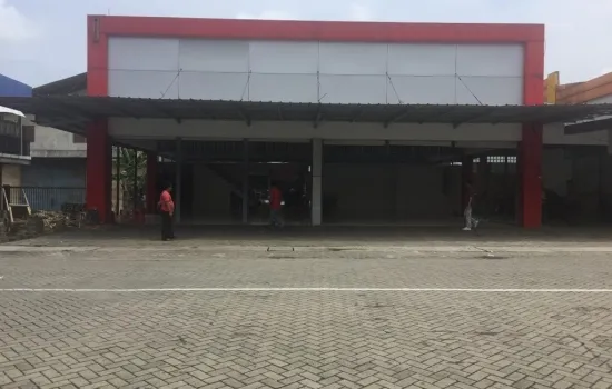 Show Room Mobil di Sunter dijual
