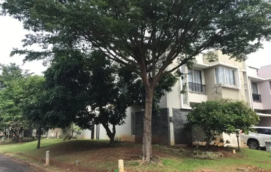 Rumah siap pakai 2 lt hoek