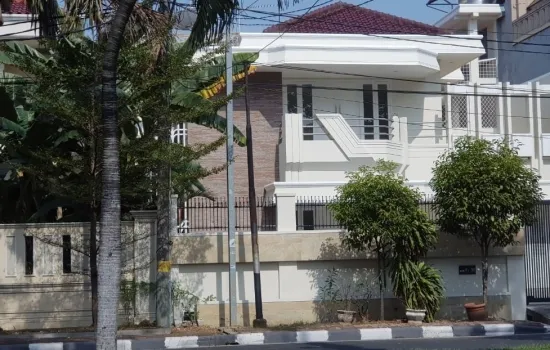 Rumah Blvd Puri Indah . Baru renov. 2lt