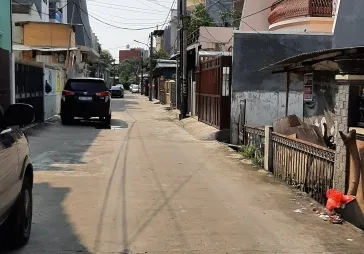 Jual rmh htg tanah. Lokasi bagus. Lingk nyaman. Taman Ratu