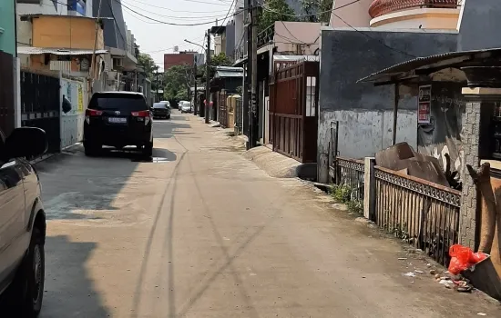 Jual rmh htg tanah. Lokasi bagus. Lingk nyaman. Taman Ratu