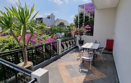 Rumah minimalis s Lt  246 m2 LB 330m2  siap huni
