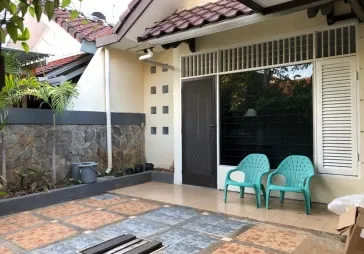 Rumah lt 144 m  1 lantai siap huni  lingkungan asri