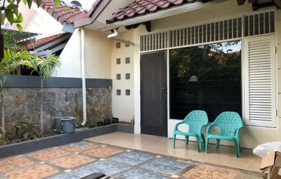 Rumah lt 144 m  1 lantai siap huni  lingkungan asri
