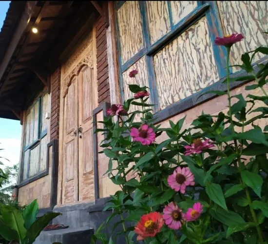 Vila ubud tengah sawah siap huni
