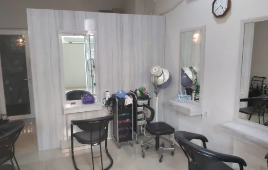 Jarang ada.cocok untuk usaha salon