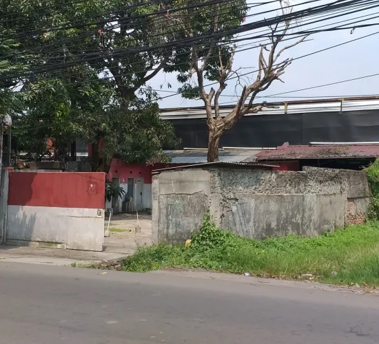 Tanah di Pasar Kemis disewakan