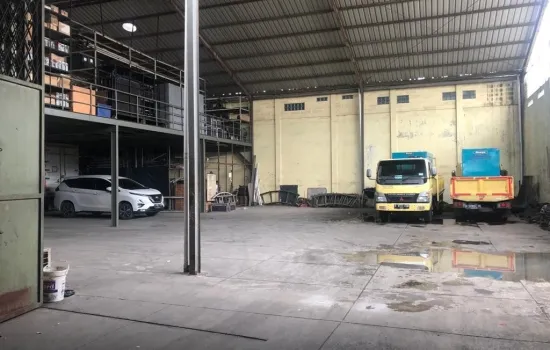 Jl. Raya Bekasi, Jatinegara, Cakung,  LT. 1600m2 Siap Pakai