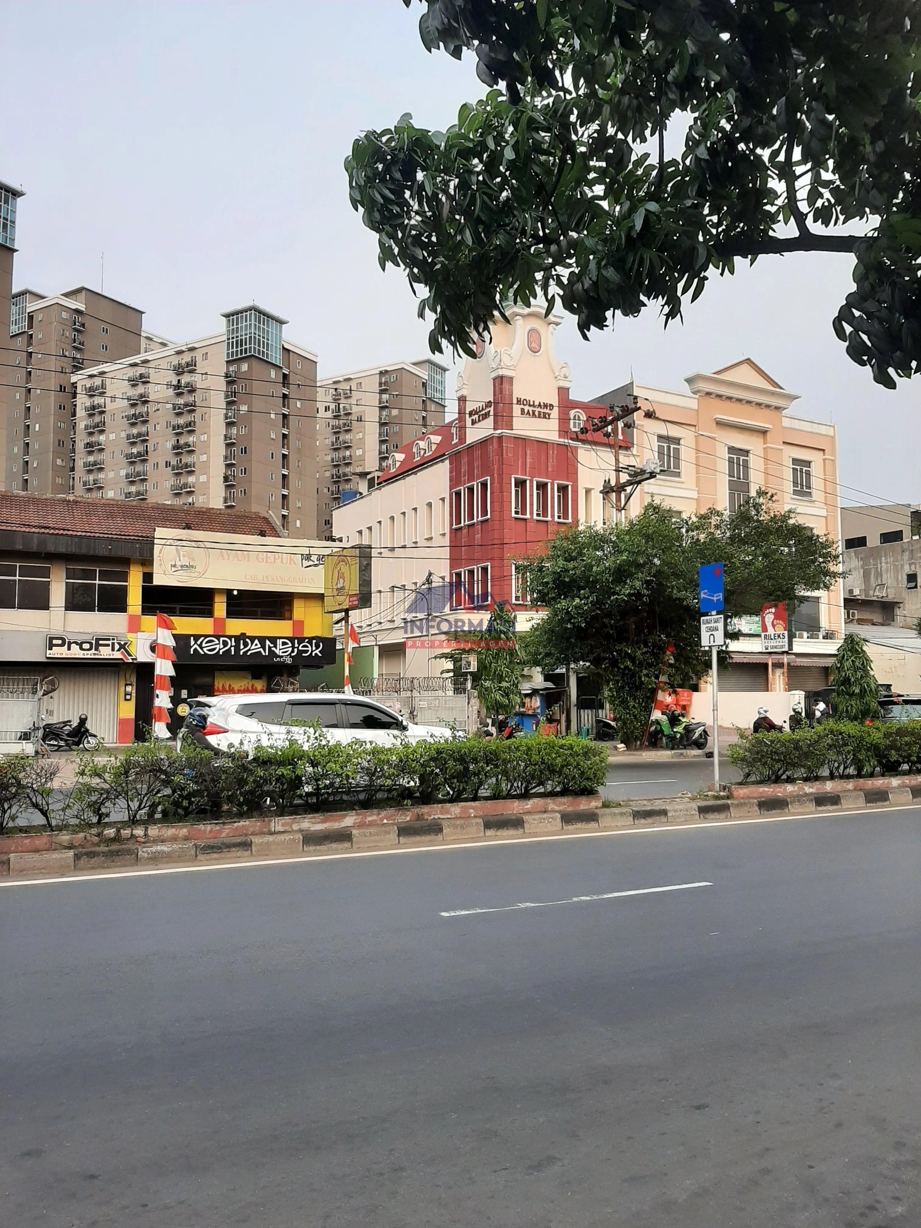 Tampak Depan