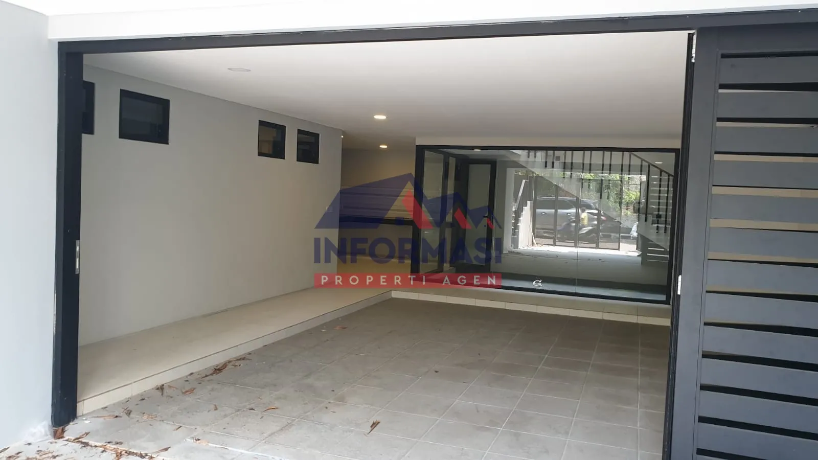 Rumah Lokasi bagus di Gading Serpong, Tangerang Selatan