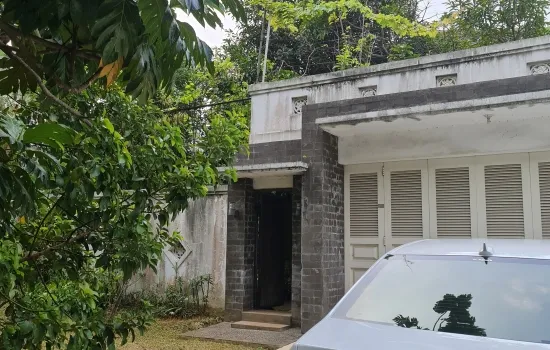 rumah siap huni kamar 3 kamar mandi 3