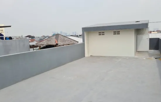 Ruko Granit Tile Brand new 3.5 lantai, Jalanan lebar