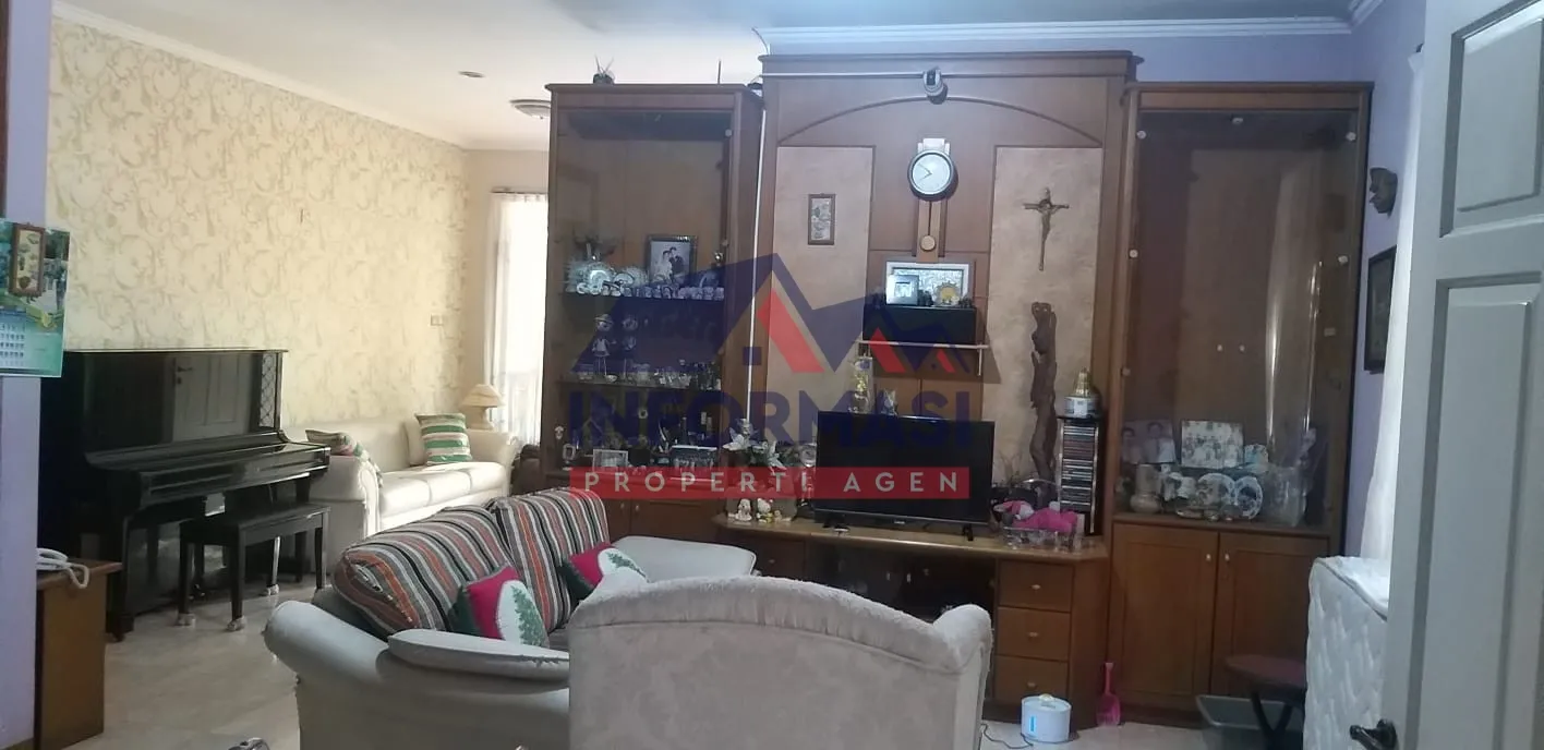 Rumah asri dalam komplex perumahan Puri media