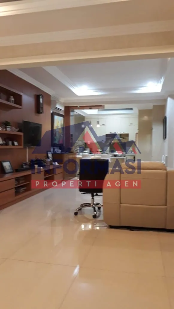 Hostel dan rumah di seminyak bali