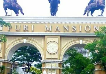 Rumah Lokasi bagus di Puri Mansion, Jakbar