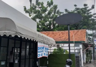 Kios Kantor disewakan di Petamburan Raya