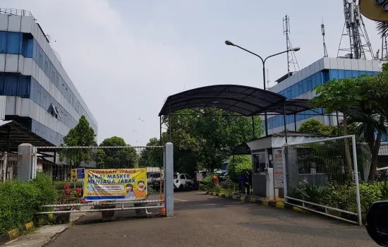 Ruko gandeng Kedoya Elok Plaza hadap jalan besar  huk