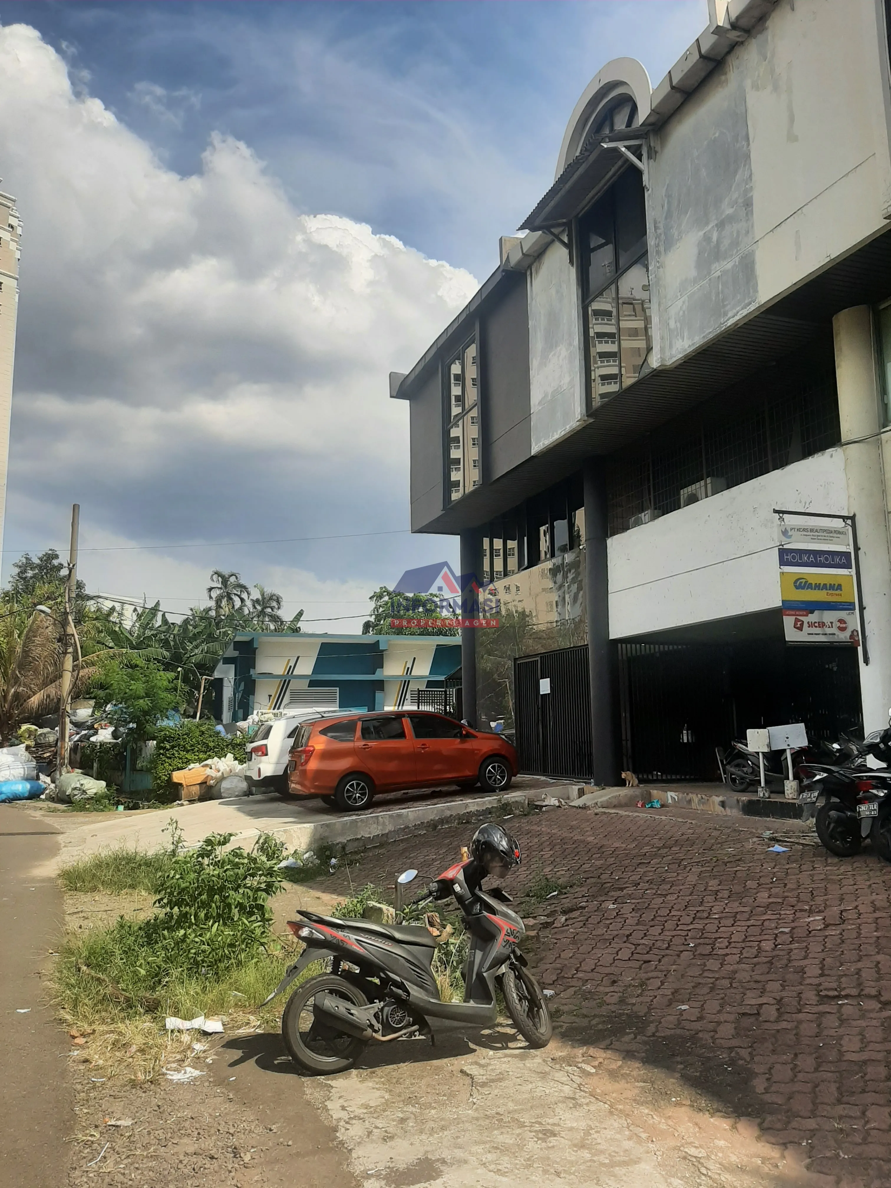 Tampak Depan