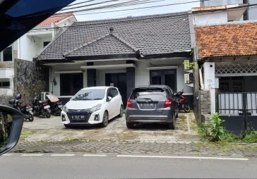 Rumah di Jl Danau Toba Bendungan Hilir