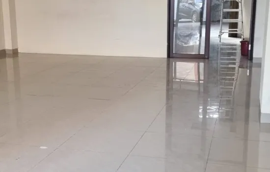 Kompleks Citta Graha Jl Panjang  rukan 4½ lantai