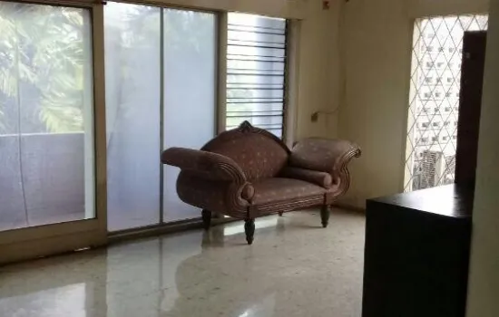 Murahhh Rmh tua 2 lt  terawat di Jl Lauser  luas 400 m²
