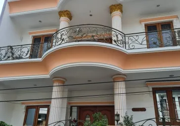 Rumah Bagus di Taman Ratu, Jakbar