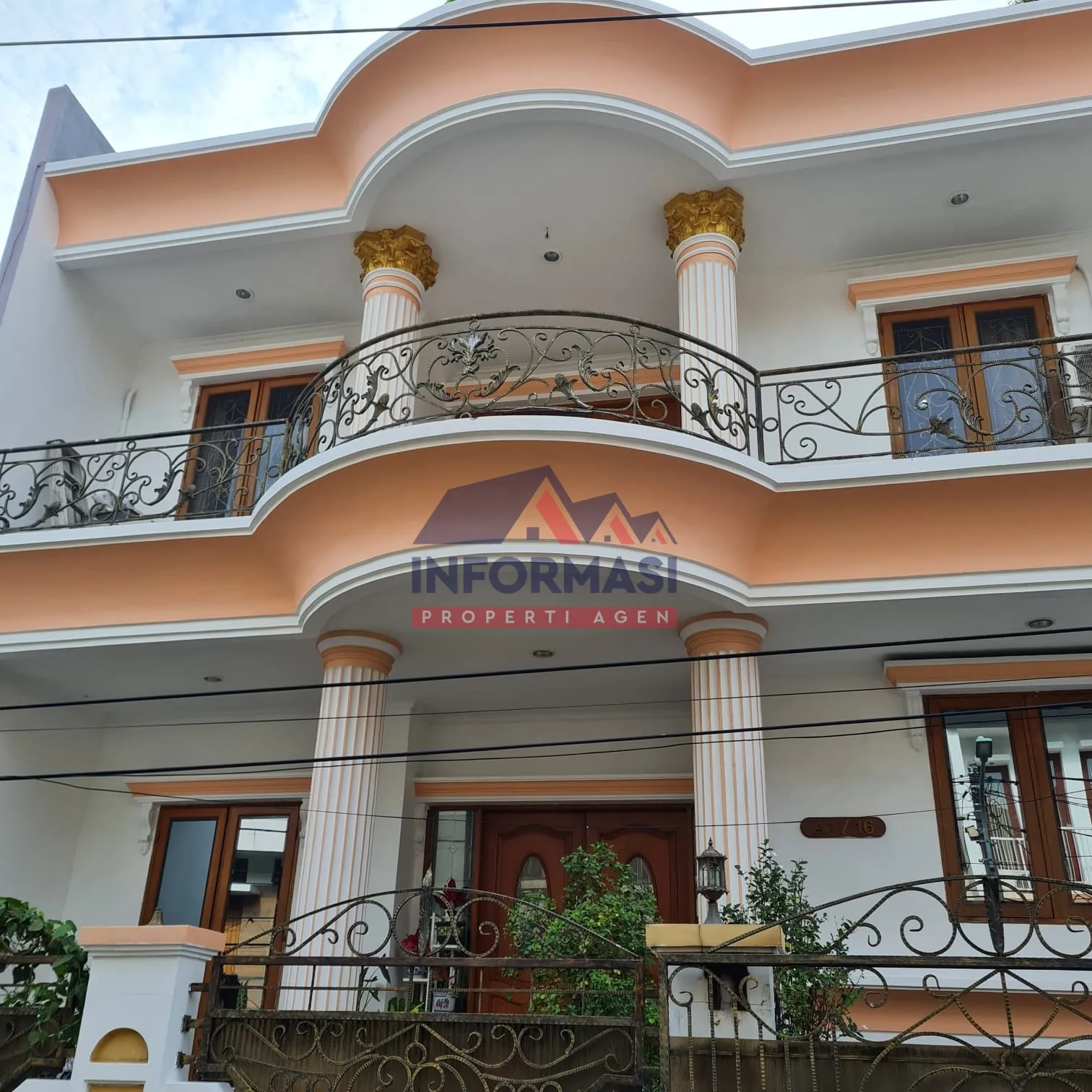 Rumah Bagus di Taman Ratu, Jakbar