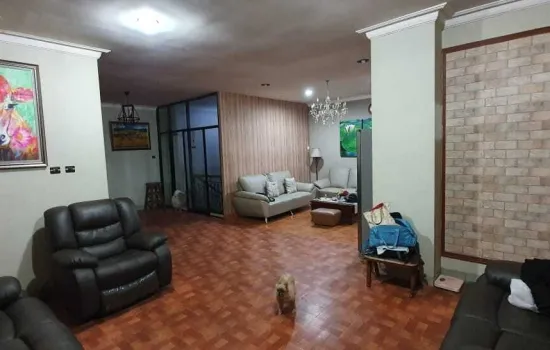 rumah bagus terawat di taman palem lestari lt 325m2