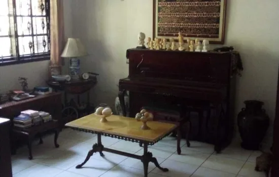 Rumah 2lt dijl cibeber dekat SCBD jkt seluas 341m