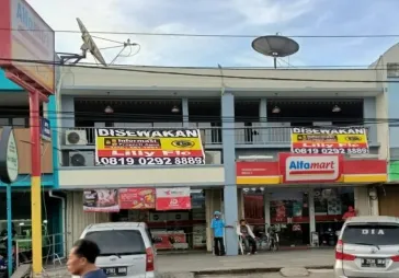 Ruko lokasi depan komersial area di semanan indah