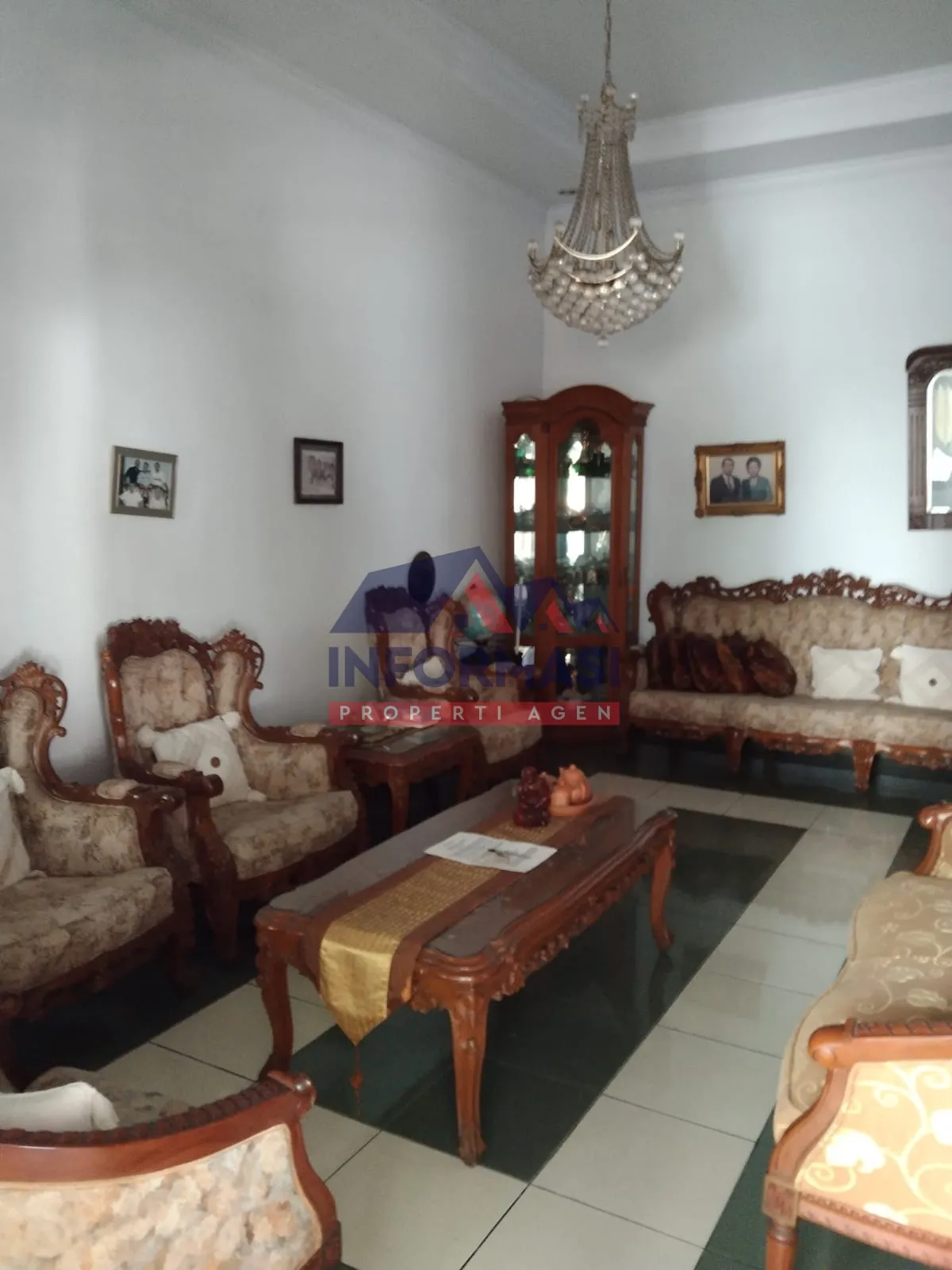 Rumah di Kemanggisan, Lokasi bagus