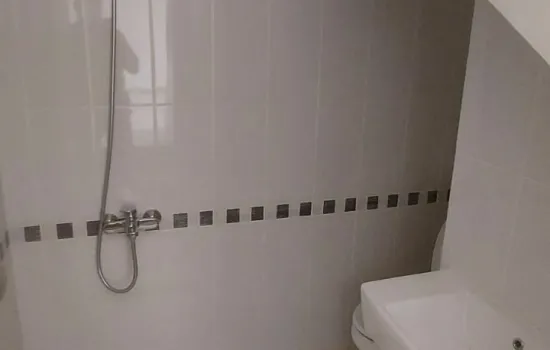 Rumah 2 lt di cluster Agnesia Gading Serpong