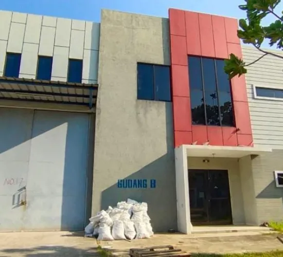 Tanah dan gudang di kawasan Berikat Nusantara